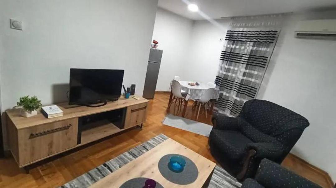 Martha'S Place Drac بودغوريتْسا المظهر الخارجي الصورة