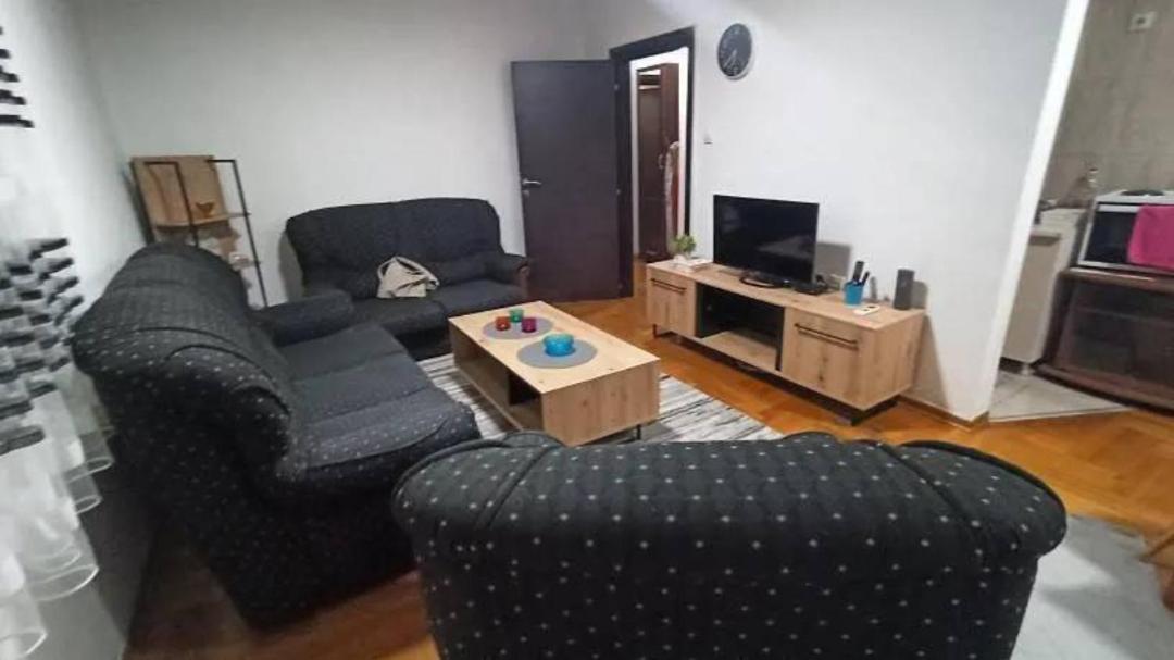 Martha'S Place Drac بودغوريتْسا المظهر الخارجي الصورة